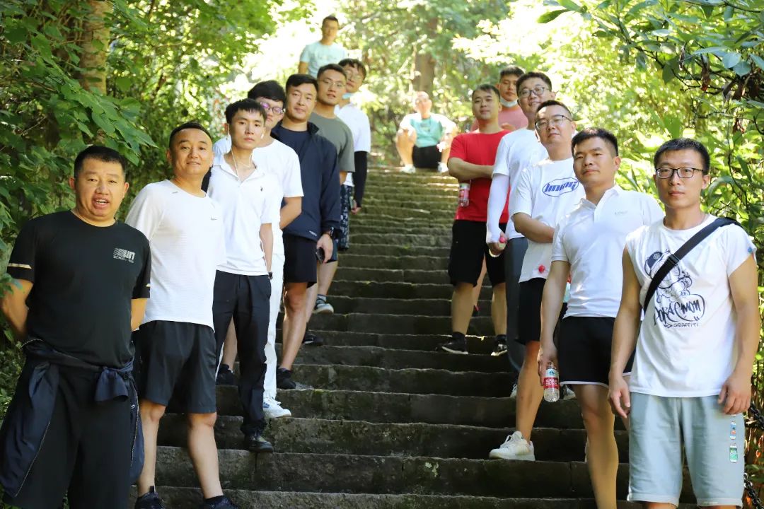齊心協(xié)力，共創(chuàng)未來——偉杰信營銷團(tuán)隊浙江團(tuán)建活動
