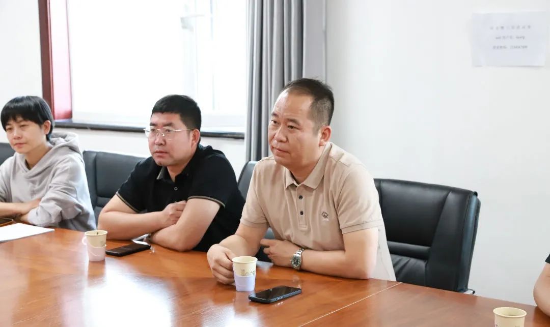 偉杰信生物與正奧集團(tuán)戰(zhàn)略合作授牌儀式