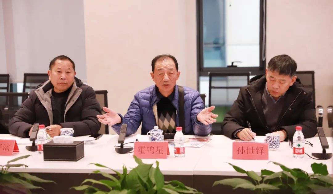 陜西省生豬產(chǎn)業(yè)技術(shù)體系專家與企業(yè)家來(lái)公司交流考察