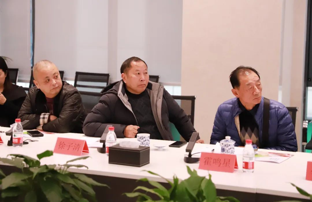 陜西省生豬產(chǎn)業(yè)技術(shù)體系專家與企業(yè)家來(lái)公司交流考察
