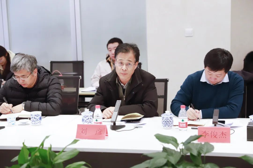 “十四五”國家重點研發(fā)計劃項目“豬批次化生產(chǎn)精準繁殖調控技術升級與新產(chǎn)品研發(fā)”課題總結會在北京偉杰信順利召開