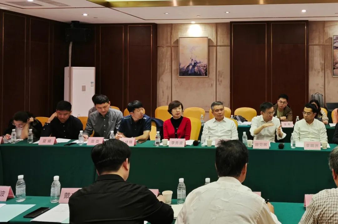 偉杰信協(xié)辦第18屆全國(guó)豬人工授精大會(huì)并參加“十四五”國(guó)家重點(diǎn)研發(fā)項(xiàng)目年度總結(jié)與推進(jìn)會(huì)